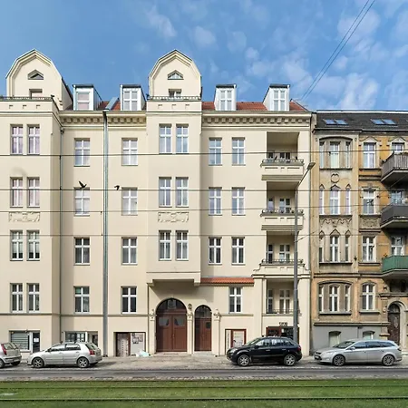 Διαμέρισμα Wierzbiecice For 4 Guests Near The Center Of By Renters